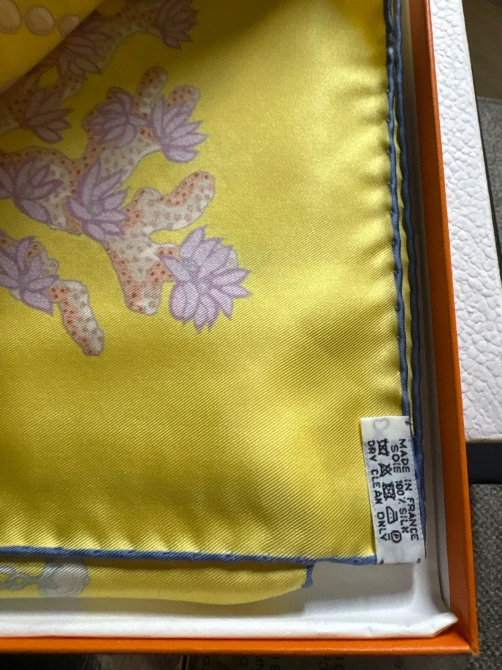 Hermes Yellow Seashell Silk Scarf brand new big size - Picture 5 of 13